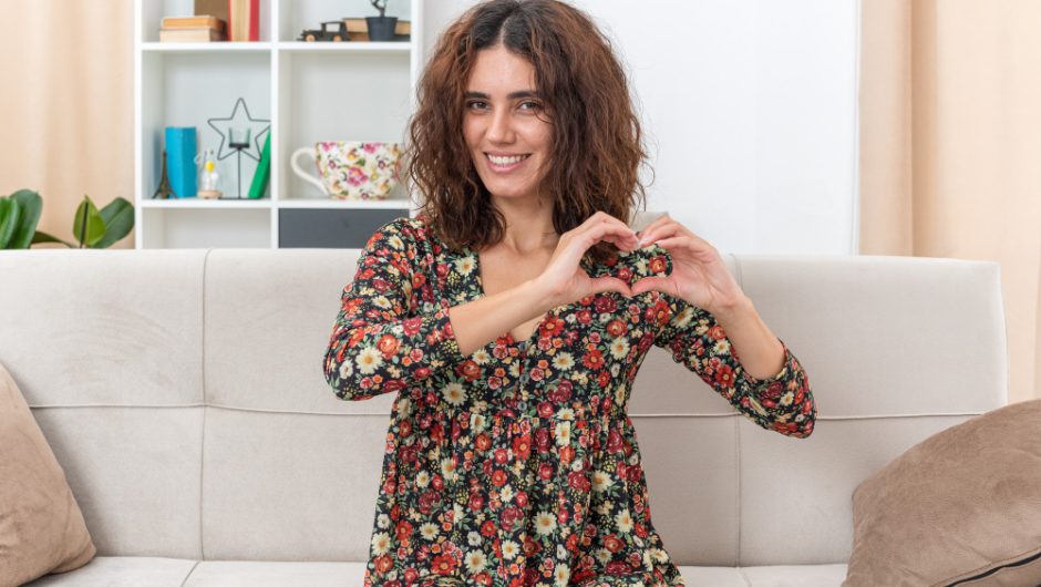 Cum să îți menții echilibrul hormonal pentru un ten curat