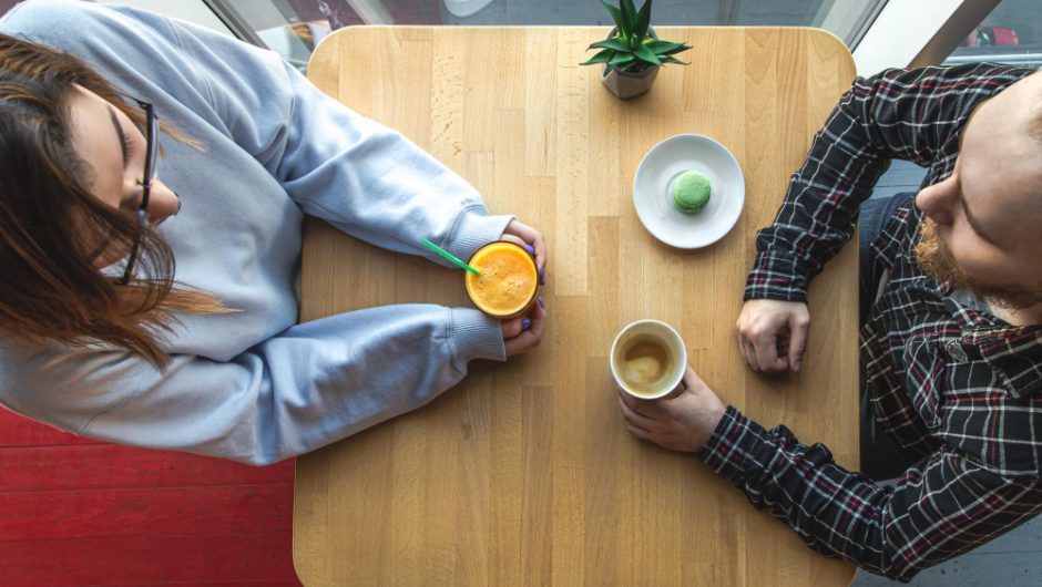 Cum alegi corect o masă de cafea pentru living