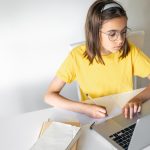 Cum îți crești alfabetizarea digitală fără cursuri complicate